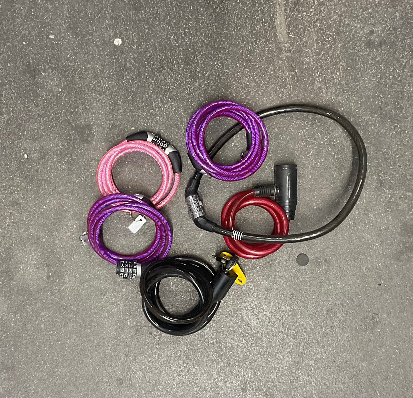 Verschiedene Schlösser für Fahrräder o.ä.