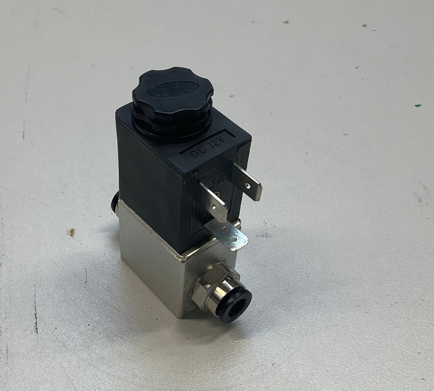 Heschen Magnetventil 2V025-08 DC 12V – Pneumatikventil 1/4”