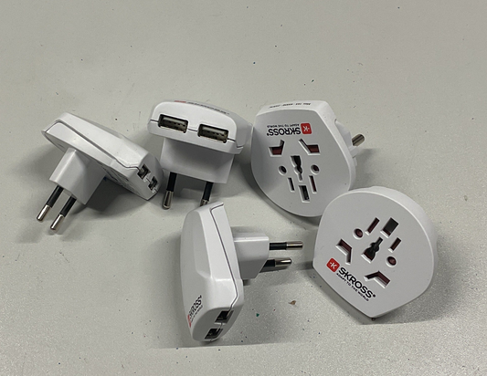 Verschiedene Adapter von SKROSS