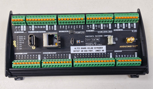 Arduino Portenta Machine Control (defekt am DO-Port, immer "an")